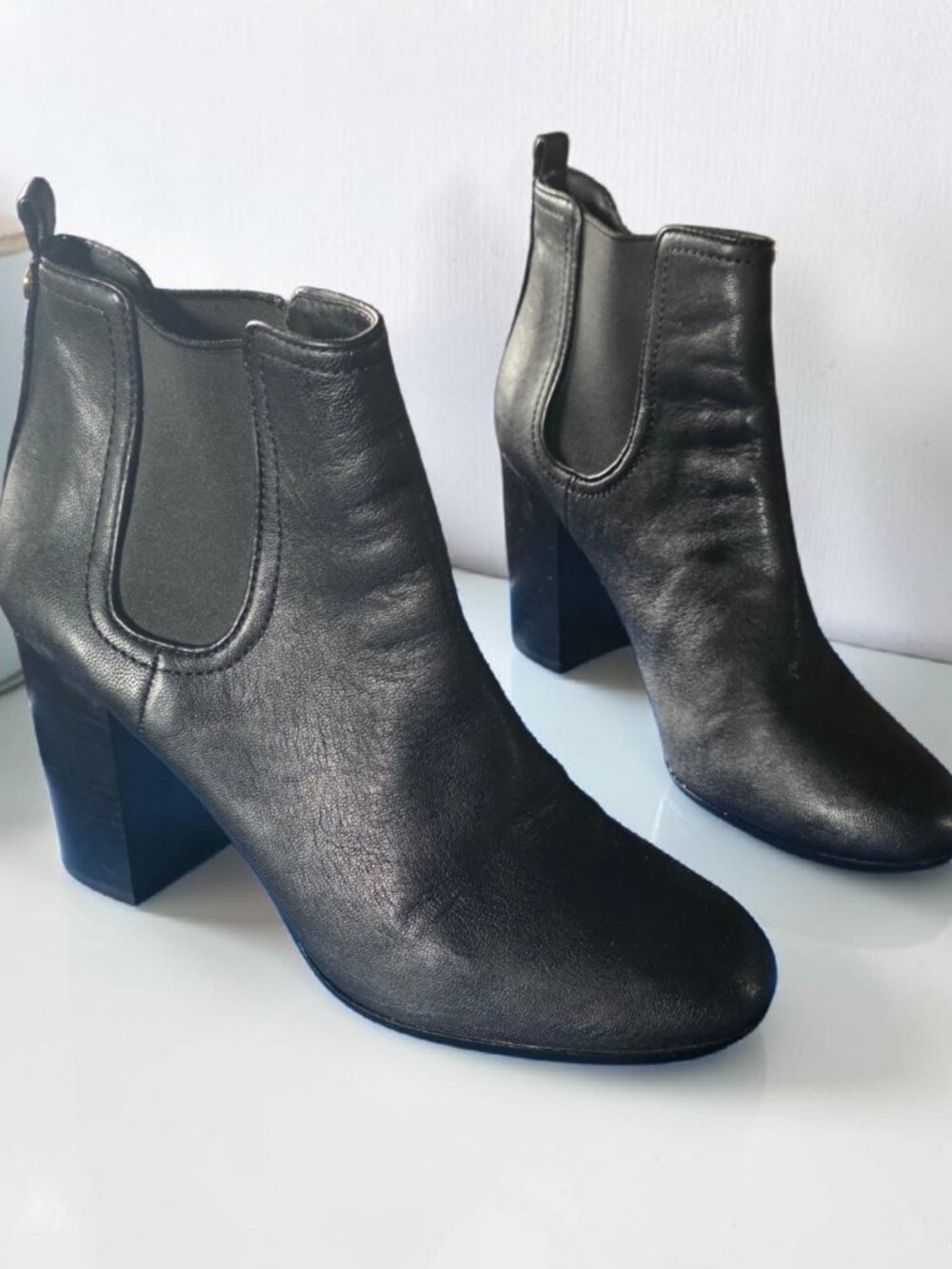 EUC TORI BURCH (9.5M) MARGAUX Ankle Booties Distressed Black Genuine Leather